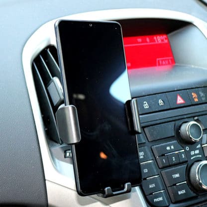 Colourbloc In Car Wireless Charger - Image 2
